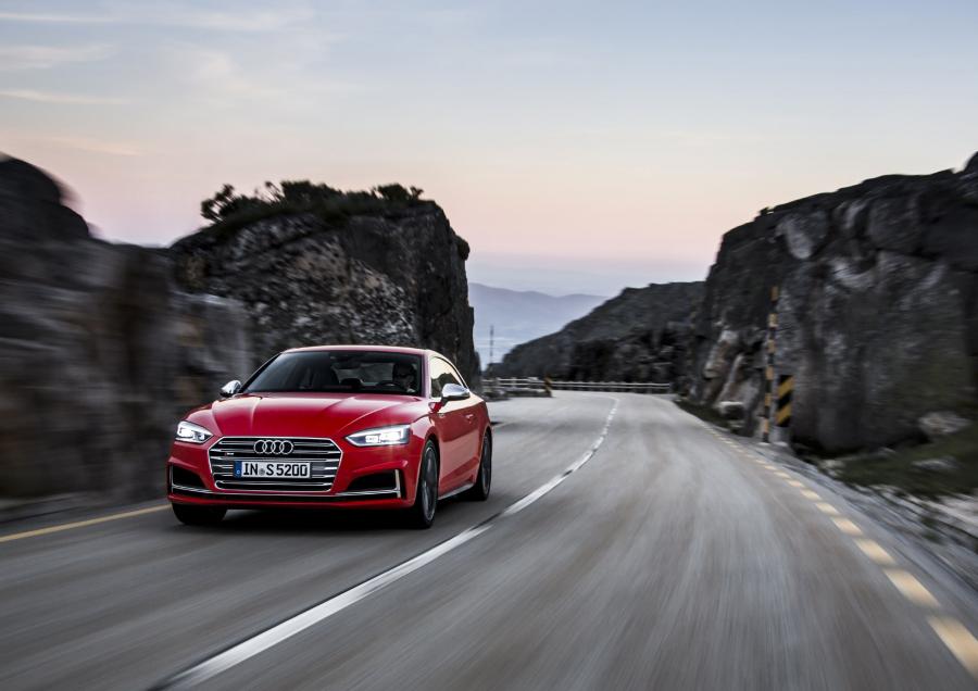  Audi S5 Coupe 2016 года  (WW) (фото 32 из 75)